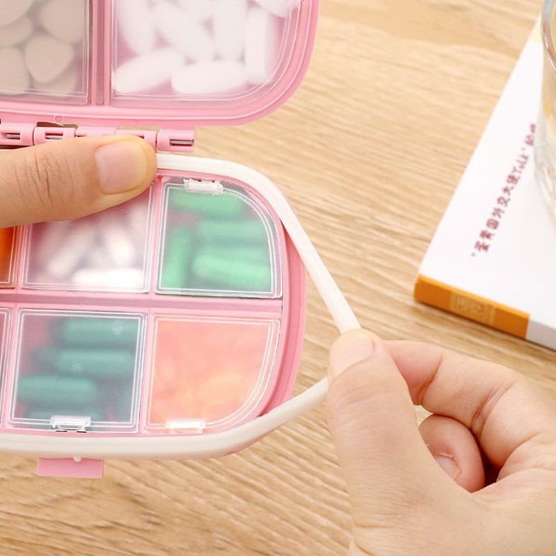 8 compartments daily pill box 3