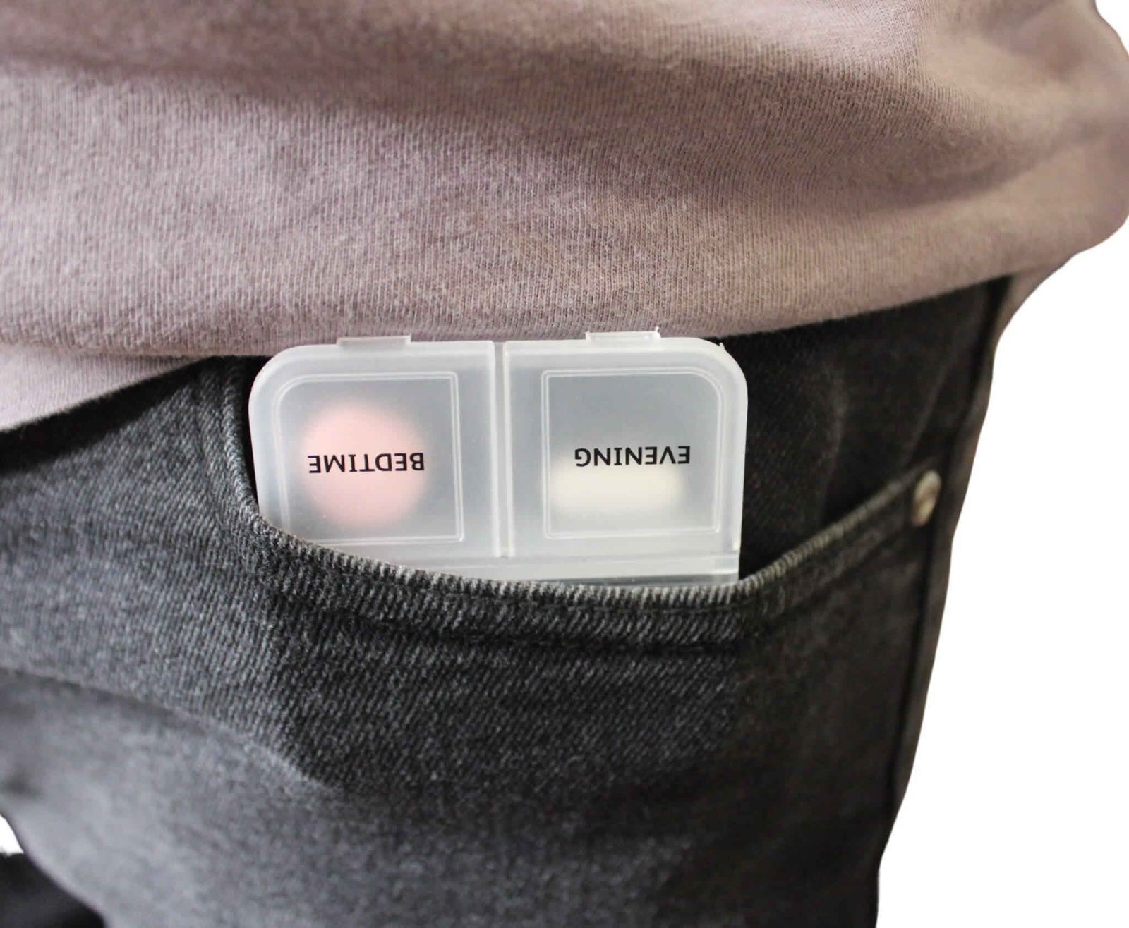 daily portable plastic pill box product display 4