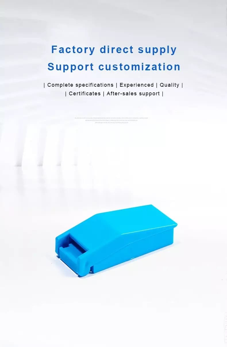 portable pill cutter product display 1