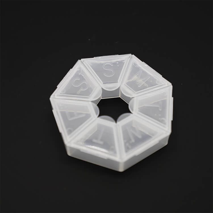 transparent weekly braille pill box 2