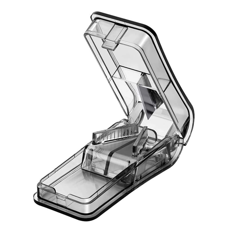 travel friendly plastic pill splitter 2