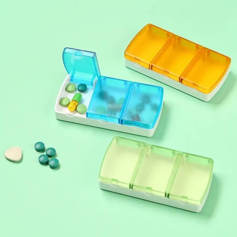 3 compartment pill box 2