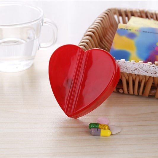 heart shape plastic pill box 2