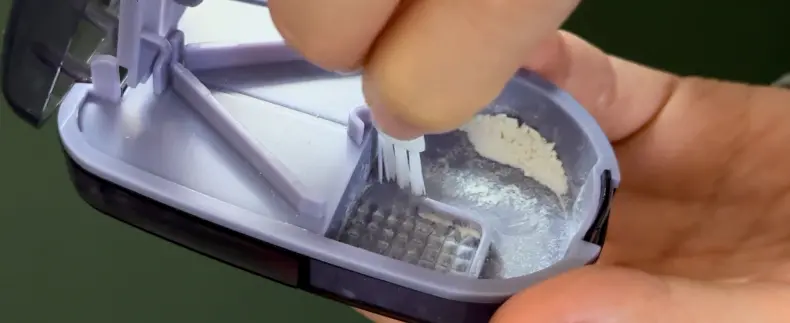 2 in 1 Pill Cutter and Crusher (6) 2 in 1 Pill Cutter and Crusher (6)