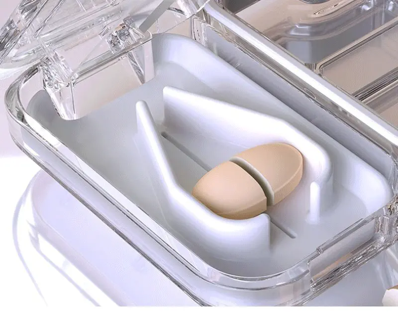 2 in 1 Pill Organizer with Cutter (8) 2 in 1 Pill Organizer with Cutter (8)