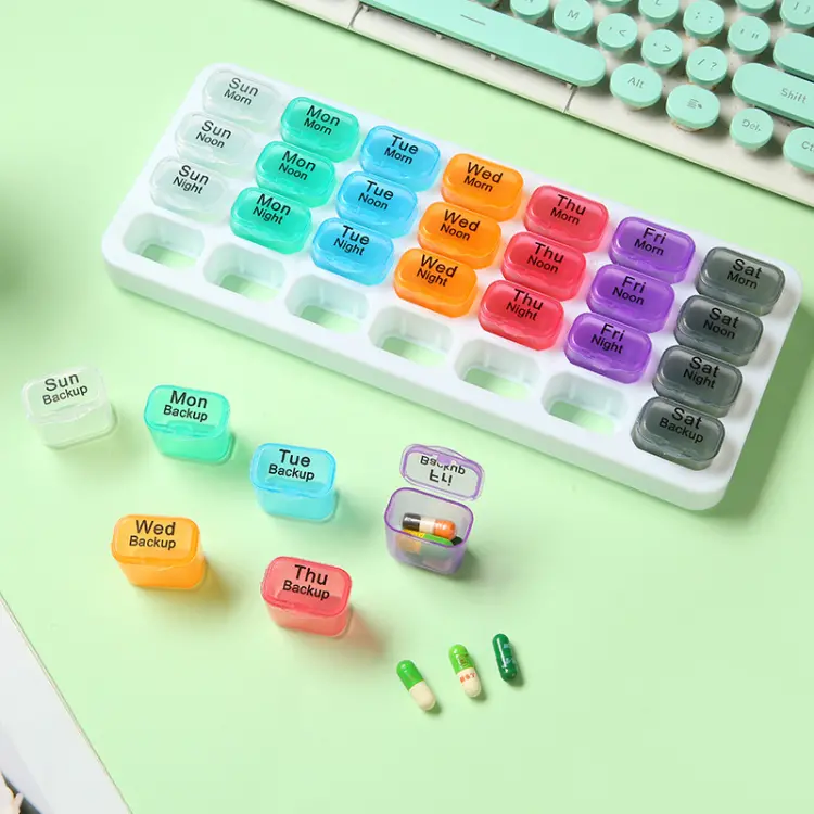 4 Row 28 Compartment Weekly Pill Organizer (9)