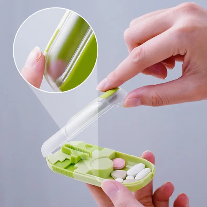 Magnetic Pill Cutter with Storage (3)