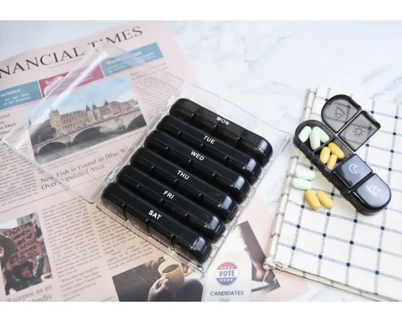 Pill Box (8) Pill Box (8)