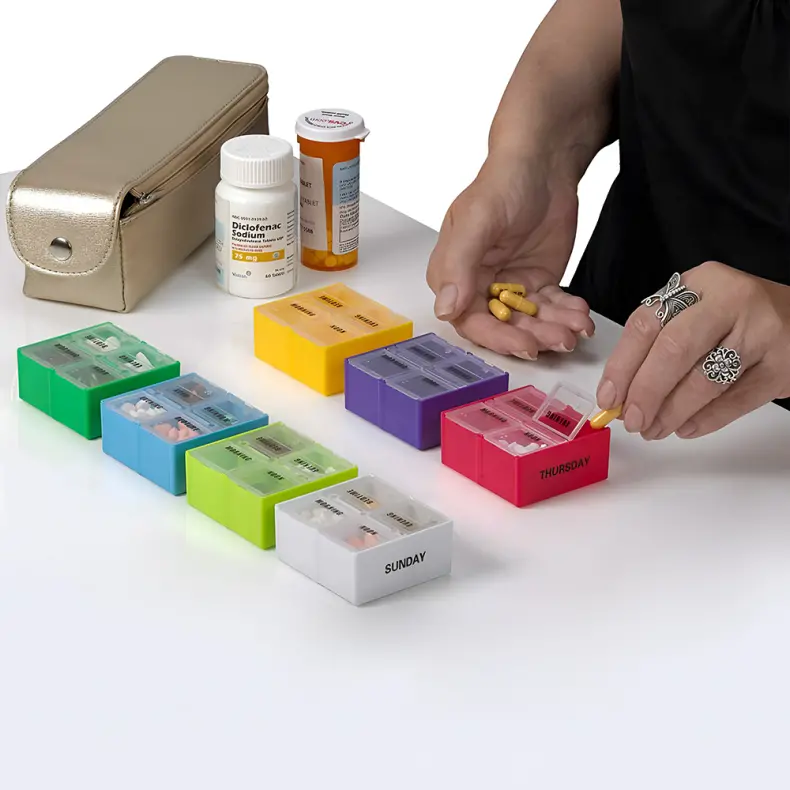 Weekly Pill Organizer with Removable Daily Cases (7)